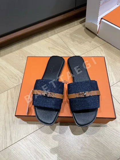 에르메스 줄리아 샌들 108139