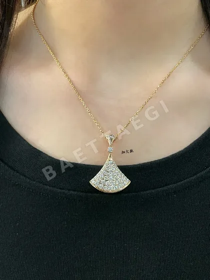 불가리 목걸이 64421 Bvlgari Necklace