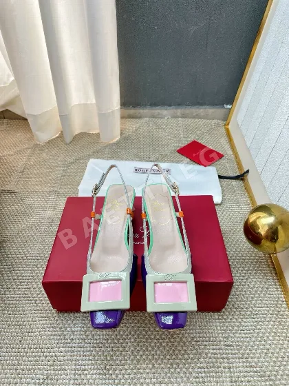 로저비비에 벨 비비에 버클 스퀘어 샌들 105566