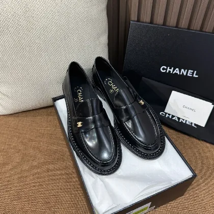 샤넬 다이아몬드 버클 로퍼 24511