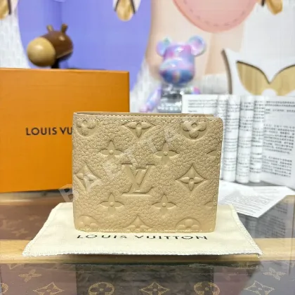 루이비통 멀티플 월렛 지갑 156893