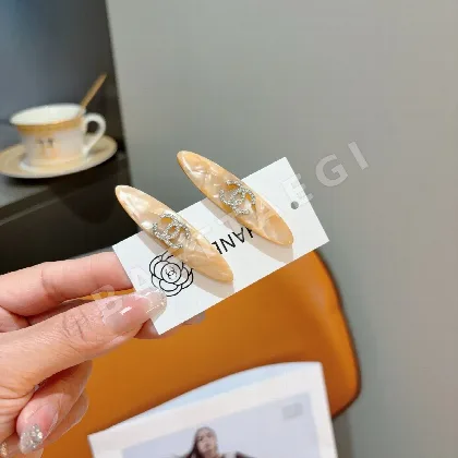 샤넬 메탈릭 로고 헤어악세사리 세트 183163