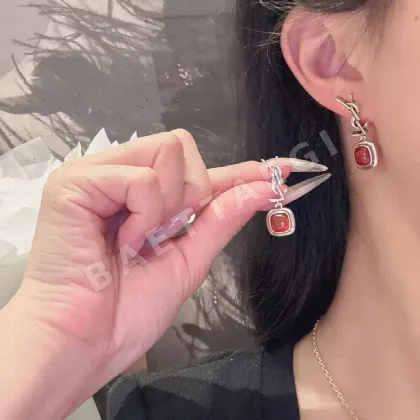 생로랑 크리스탈 에나멜 귀걸이 65378