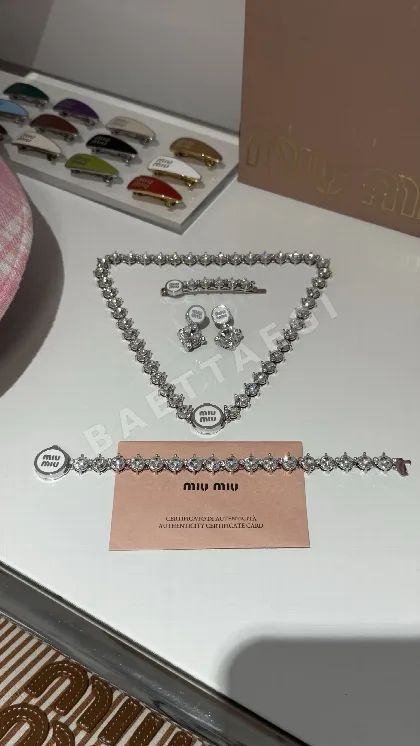 미우미우 귀걸이 61238