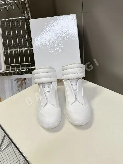 마르지엘라 퓨어 퓨처 커플 하이탑 스니커즈 9231