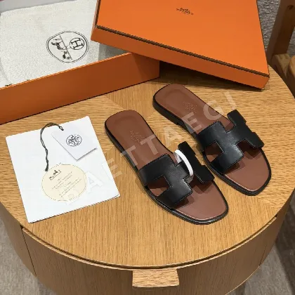 에르메스 오란 슬리퍼 117574