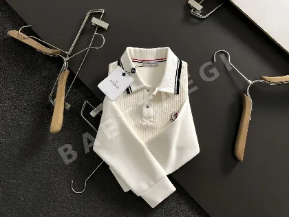 몽클레르 가을겨울 남성 긴팔 스웨트셔츠 156687