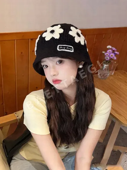 미우미우 코바늘 메시 플라워 버킷햇 81135