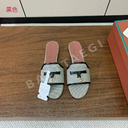 로로피아나 컬러 블록 플랫 샌들 104874