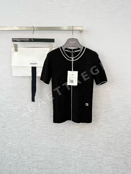 샤넬 블랙화이트 컬러 블록 라운드넥 반팔 니트 154929