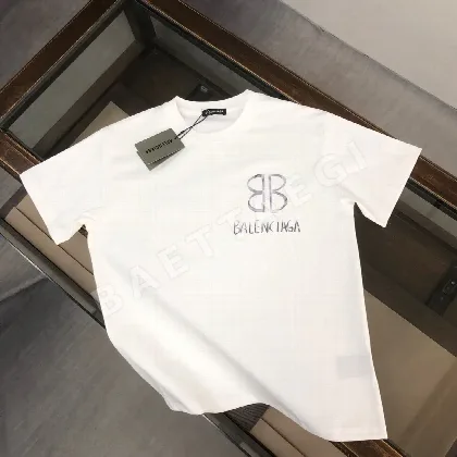 발렌시아가 여성 반팔 티셔츠 88679