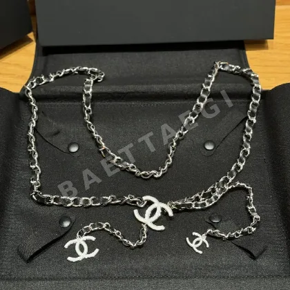 샤넬 더블 C 로고 에나멜 체인 벨트 58682