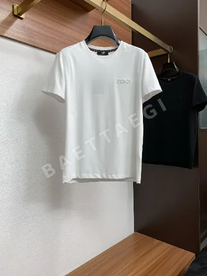 펜디 남성 반팔 티셔츠