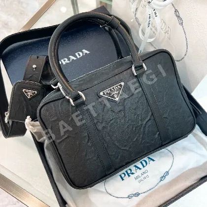 프라다 시어스킨 주름 숄더백 1BB092