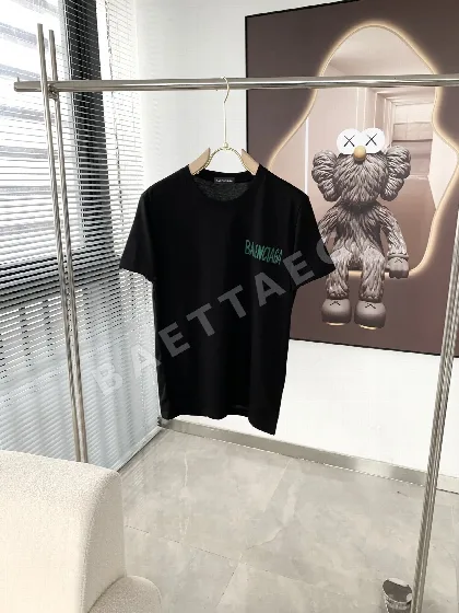 발렌시아가 클래식 로고 크루넥 반팔티 88691