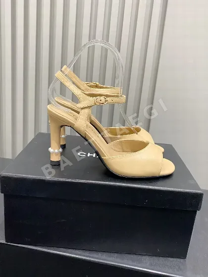 샤넬 스몰 피쉬토 진주 장식 하이힐 55464