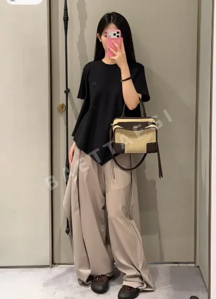 로에베 레터 로고 자수 반팔 티셔츠 96822