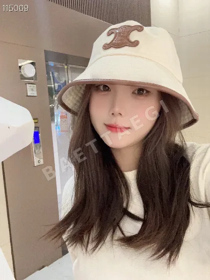 셀린느 뉴로고 버킷햇 모자 83150