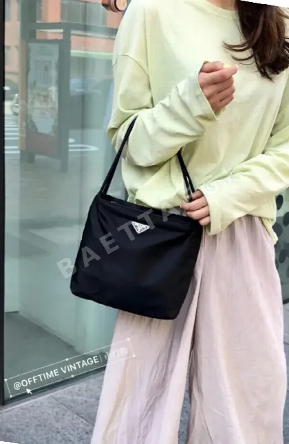 프라다 빈티지 나일론 토트백 188755