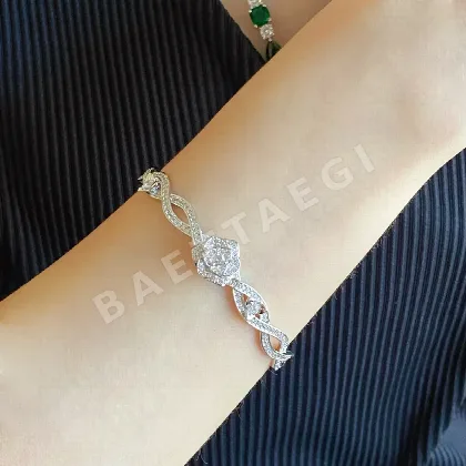 피아제 아르 로즈 꽃 장식 팔찌 71667
