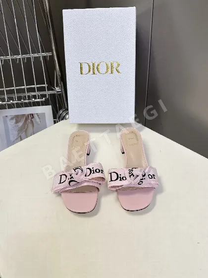 디올 보타이 리본 청키힐 샌들 98481
