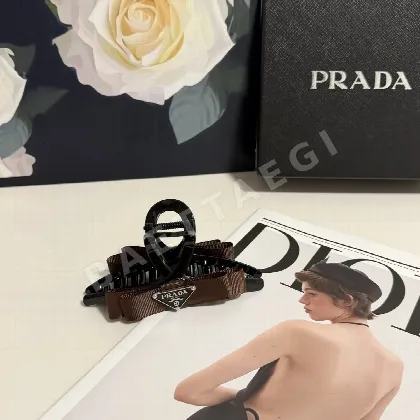프라다 빈티지 클로 클립 헤어악세사리 184296