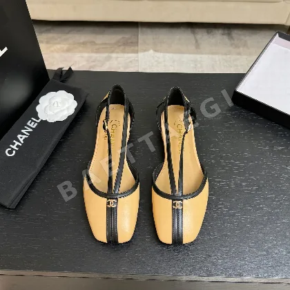 샤넬 더블 C 버클 스트랩 샌들 98465