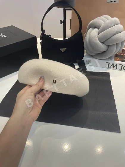 에르메스 울 베레모 모자 84635