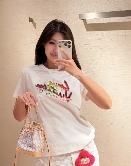 루이비통 여성 그라데이션 반팔 티셔츠 97177