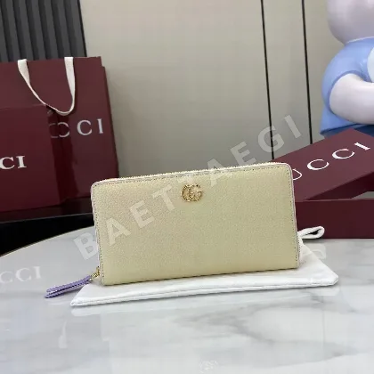 구찌 GG 마몬트 스몰 가죽 지갑 23985