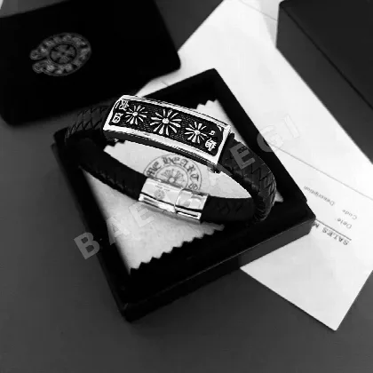 크롬하츠 클래식 레더 코드 크로스 플라워 팔찌 127727