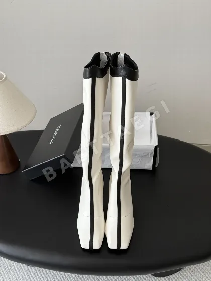 샤넬 메티에다르 더블 C 부츠 151623