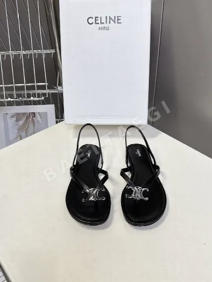 셀린느 개선문 메탈 버클 비치 샌들 116367