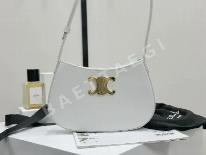 셀린느 베이징 라이프 미디엄 화이트 카프스킨 숄더백 115703
