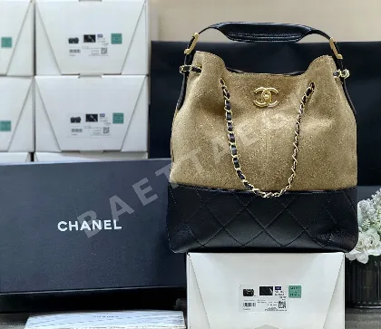 샤넬 25A 스웨이드 컬러블록 버티컬 호보백 AS5636