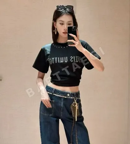 루이비통 레터 프린트 반팔 티셔츠 52079