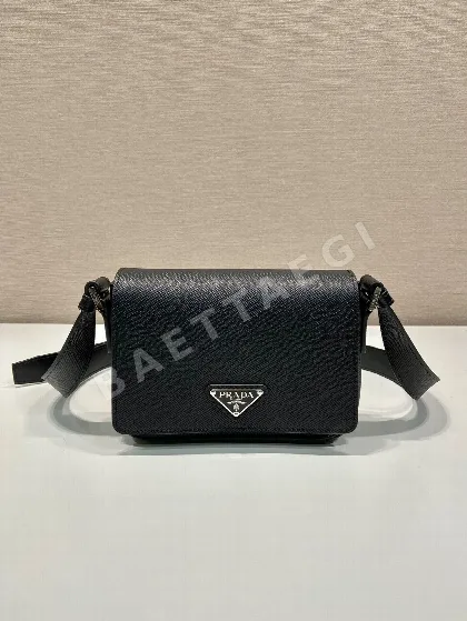 프라다 사피아노 가죽 숄더백 2VD065 66404