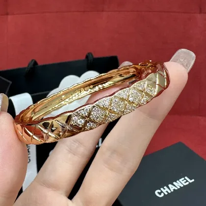 샤넬 코코 크러쉬 하프 다이아몬드 뱅글 팔찌 178438