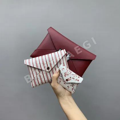 루이비통 오리가미 3-in-1 클러치 지갑 M25760