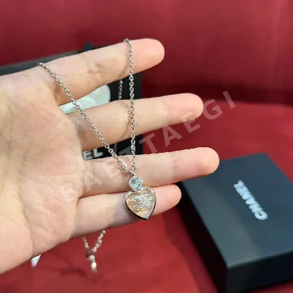 샤넬 라인스톤 하트 유리 목걸이 178119
