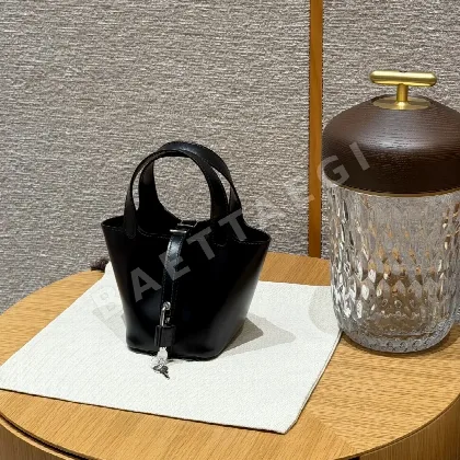 에르메스 피코탄 락 박스 가죽 미니 숄더백 191678