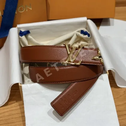 루이비통 프리티 리버시블 가죽 벨트 172437