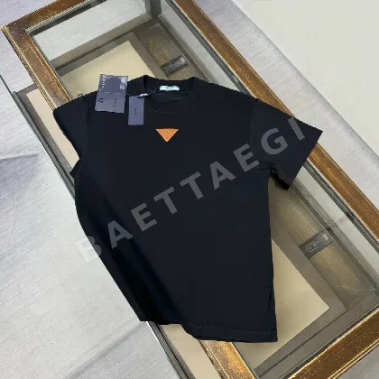 프라다 여성 코튼 반팔 티셔츠 53660