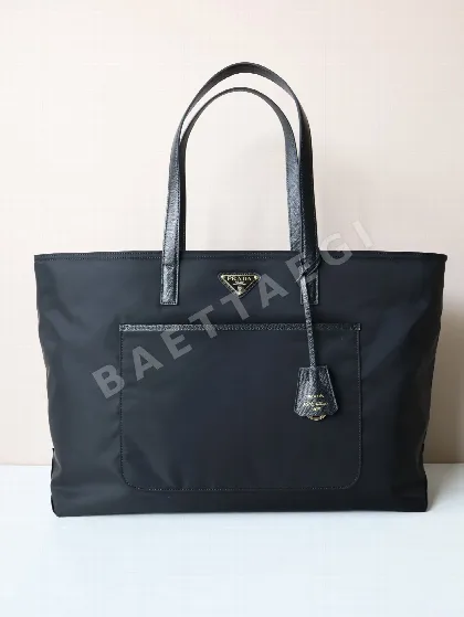 프라다 나일론 토트백 1BG527