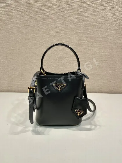 프라다 송아지가죽 버킷백 1BA373 67605
