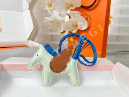 에르메스 페가수스 램스킨 키링 124386