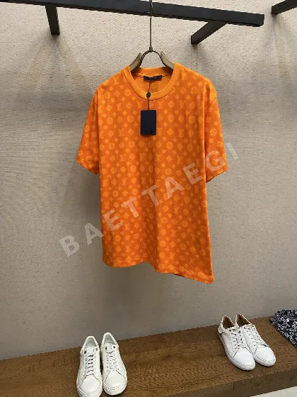 루이비통 모노그램 후광 패턴 남성 반팔 티셔츠