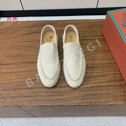 로로피아나 캐시미어 스무스 로퍼 152418