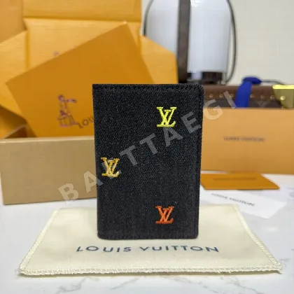 루이비통 자수 포켓 오거나이저 카드지갑 111438