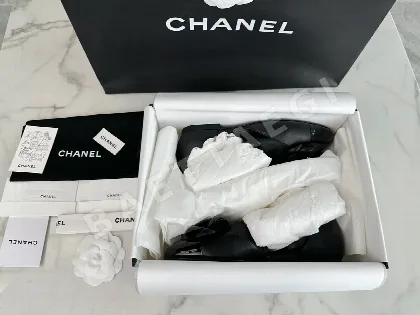 샤넬 카멜리아 블랙 플랫 메리제인 3325